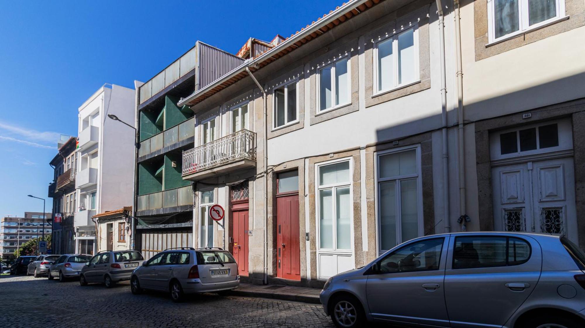 City Center Duplex W Patio By Lovelystay Porto Exterior foto