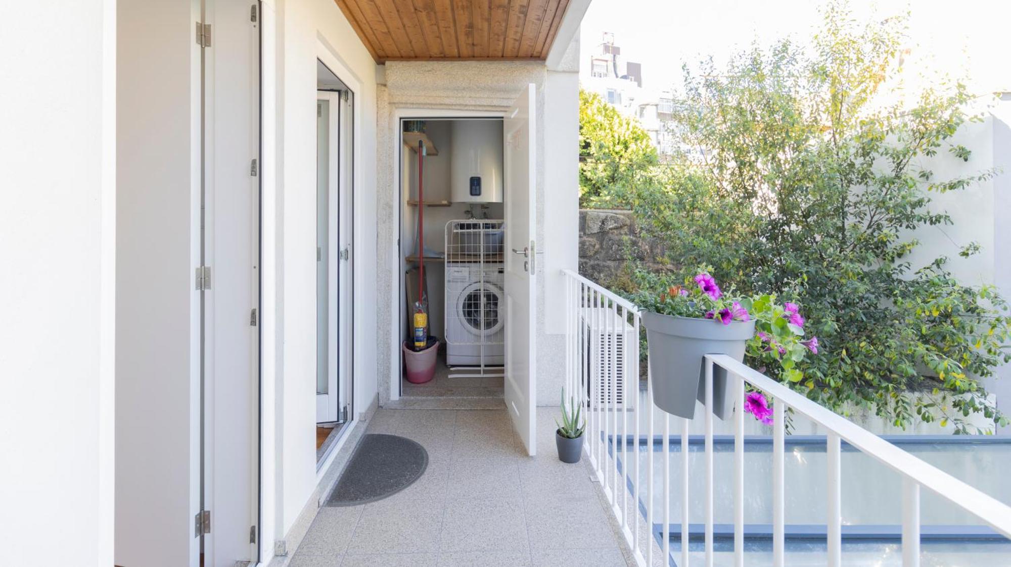 City Center Duplex W Patio By Lovelystay Porto Exterior foto
