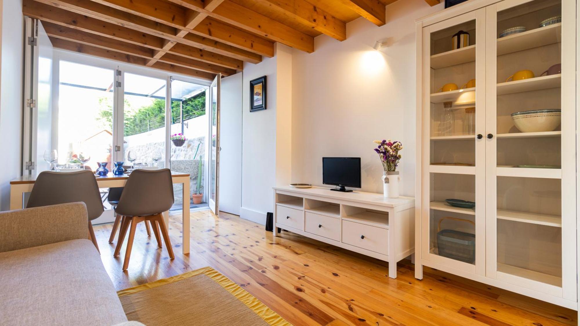 City Center Duplex W Patio By Lovelystay Porto Exterior foto